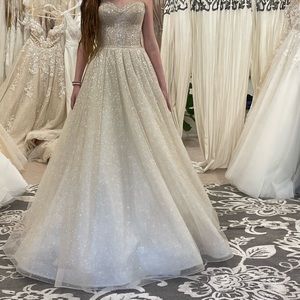 Unworn Stunning Berta Like Shimmering Wedding gown - corset with gorgeous train.